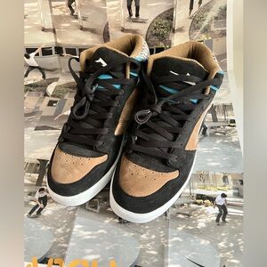 Lakai Wallpaper series Footwear Carroll 4 MID 9.5